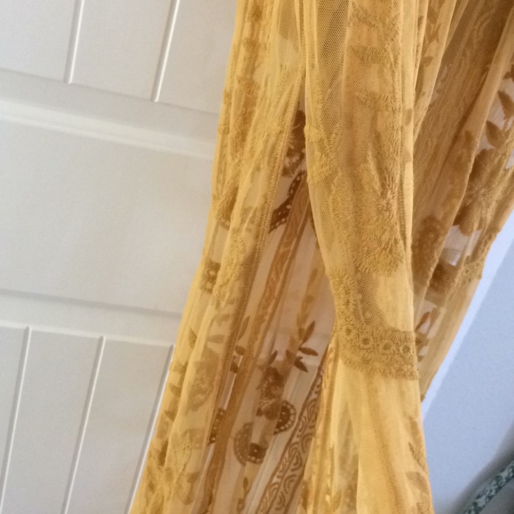 Dress - Picture 5 of 8
